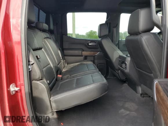 ✅ 2019 Chevrolet Silverado 1500 High Country • VIN: 3GCPWFED8KG257983 • Lot: 54558245. Wystawiony na Copart z przebiegiem 99 395 mil. Bezpłatny archiwum sprzedaży aukcyjnych z USA i szczegółowy raport historii pojazdu na DreamBid. Zdjęcie 10.