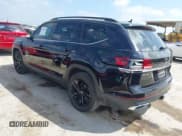 ✅ 2022 Volkswagen Atlas SE • VIN: 1V2WR2CA0NC528514 • Lot: 42403584. Listed on IAAI with 60,778 mi. Free auction sales archive from the USA and detailed vehicle history report at DreamBid. Image 3.