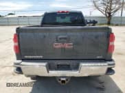 ✅ 2018 GMC Sierra 2500HD SLT • VIN: 1GT12TEG3JF166579 • Lot: 59665274. Wystawiony na Copart z przebiegiem Nie podano. Bezpłatny archiwum sprzedaży aukcyjnych z USA i szczegółowy raport historii pojazdu na DreamBid. Zdjęcie 6.