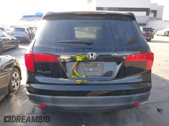 ✅ 2017 Honda Pilot EX-L • VIN: 5FNYF5H76HB009198 • Lot: 41360761. Listed on IAAI with 108,719 mi. Free auction sales archive from the USA and detailed vehicle history report at DreamBid. Image 17.