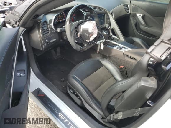 ✅ 2019 Chevrolet Corvette ZR1 3ZR • VIN: 1G1Y52D98K5801072 • Lot: 65385084. Listed on Copart with 23,612 mi. Free auction sales archive from the USA and detailed vehicle history report at DreamBid. Image 8.