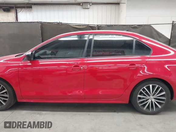 ✅ 2016 Volkswagen Jetta Sport • VIN: 3VWB17AJ1GM285298 • Lot: 42650311. Listed on IAAI with 98,125 mi. Free auction sales archive from the USA and detailed vehicle history report at DreamBid. Image 14.