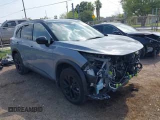 ✅ 2023 Nissan Rogue SV • VIN: JN8BT3BA5PW010073 • Lot: 42414574. Wystawiony na IAAI z przebiegiem 17 601 mil. Bezpłatny archiwum sprzedaży aukcyjnych z USA i szczegółowy raport historii pojazdu na DreamBid. Zdjęcie 1.