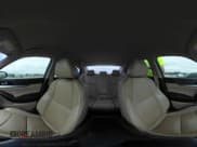 ✅ 2016 Nissan Maxima SL • VIN: 1N4AA6AP2GC423595 • Lot: 41490962. Wystawiony na IAAI z przebiegiem 192 727 mil. Bezpłatny archiwum sprzedaży aukcyjnych z USA i szczegółowy raport historii pojazdu na DreamBid. Zdjęcie 18.