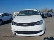 ✅ 2022 Chrysler Voyager LX • VIN: 2C4RC1CGXNR159540 • Лот: 43457539. Опубликован ранее на IAAI с пробегом 42 362 миль. Бесплатный доступ к архиву аукционных продаж из США и подробный отчёт об истории автомобиля на DreamBid. Изображение 12.