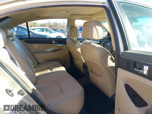 ✅ 2009 Hyundai Genesis • VIN: KMHGC46E69U026572 • Лот: 43604198. Опубликован ранее на IAAI с пробегом 287 213 миль. Бесплатный доступ к архиву аукционных продаж из США и подробный отчёт об истории автомобиля на DreamBid. Изображение 8.