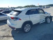 ✅ 2021 Volkswagen Atlas SE • VIN: 1V2WE2CA7MC227278 • Lot: 43285584. Wystawiony na IAAI z przebiegiem 52 758 mil. Bezpłatny archiwum sprzedaży aukcyjnych z USA i szczegółowy raport historii pojazdu na DreamBid. Zdjęcie 4.