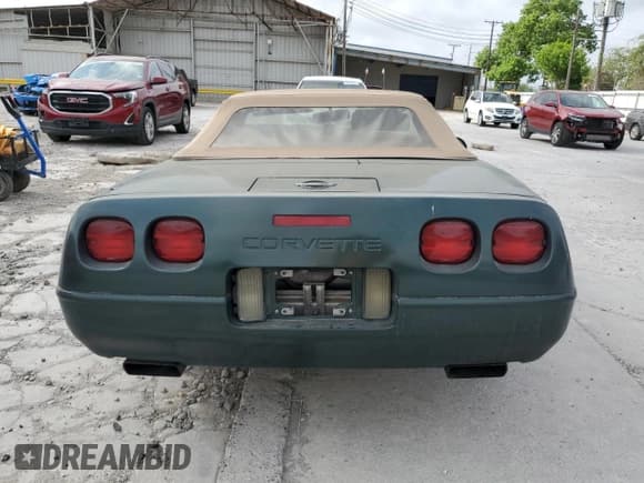 ✅ 1992 Chevrolet Corvette • VIN: 1G1YY33P4N5108890 • Lot: 51611835. Wystawiony na Copart z przebiegiem 76 448 mil. Bezpłatny archiwum sprzedaży aukcyjnych z USA i szczegółowy raport historii pojazdu na DreamBid. Zdjęcie 6.