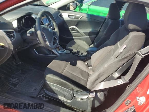 ✅ 2014 Hyundai Veloster • VIN: KMHTC6AD7EU207845 • Lot: 82001974. Wystawiony na Copart z przebiegiem 120 953 mil. Bezpłatny archiwum sprzedaży aukcyjnych z USA i szczegółowy raport historii pojazdu na DreamBid. Zdjęcie 7.