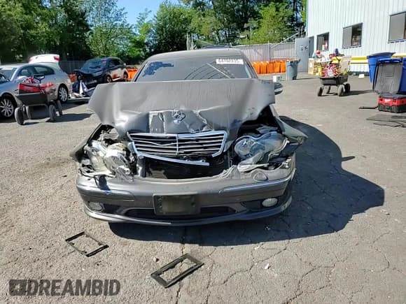 ✅ 2002 Mercedes-Benz C AMG • VIN: WDBRF65J92F226403 • Lot: 64702235. Wystawiony na Copart z przebiegiem 107 006 mil. Bezpłatny archiwum sprzedaży aukcyjnych z USA i szczegółowy raport historii pojazdu na DreamBid. Zdjęcie 13.