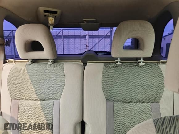 ✅ 2001 Toyota RAV4 • VIN: JTEHH20V010025075 • Лот: 68216445. Опубликован ранее на Copart с пробегом 197 676 миль. Бесплатный доступ к архиву аукционных продаж из США и подробный отчёт об истории автомобиля на DreamBid. Изображение 10.