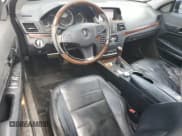 ✅ 2010 Mercedes-Benz E 350 • VIN: WDDKJ5GB0AF007786 • Lot: 54393485. Listed on Copart with 129,573 mi. Free auction sales archive from the USA and detailed vehicle history report at DreamBid. Image 8.