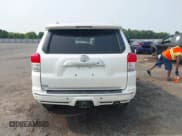 ✅ 2011 Toyota 4Runner SR5 • VIN: JTEZU5JR4B5014832 • Лот: 42369600. Опубликован ранее на IAAI с пробегом 256 676 миль. Бесплатный доступ к архиву аукционных продаж из США и подробный отчёт об истории автомобиля на DreamBid. Изображение 16.