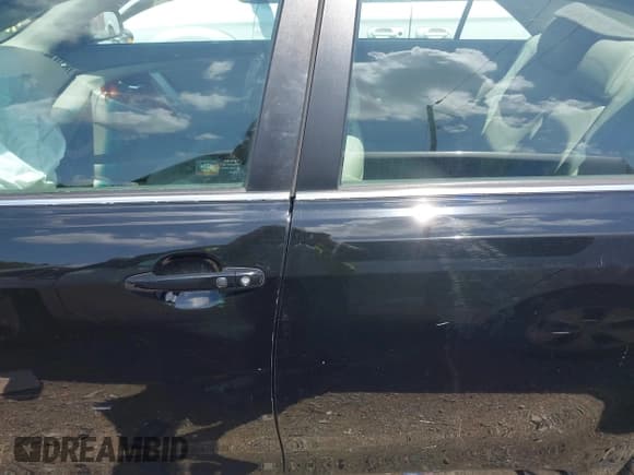 ✅ 2011 Toyota Camry LE • VIN: 4T1BK3EK3BU127525 • Lot: 42569379. Listed on IAAI with 167,778 mi. Free auction sales archive from the USA and detailed vehicle history report at DreamBid. Image 15.