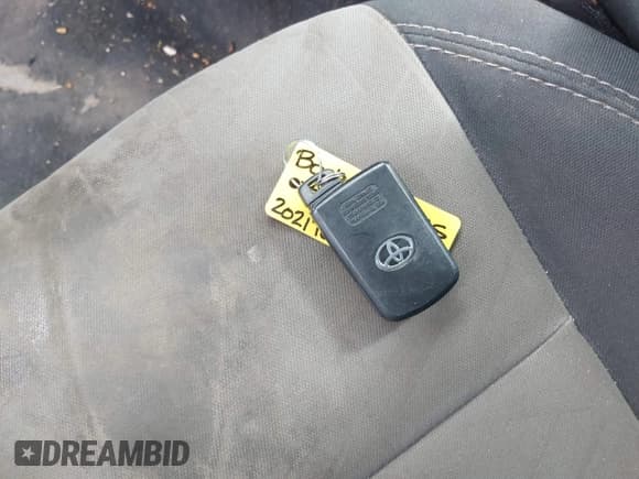 ✅ 2021 Toyota Tacoma SR • VIN: 5TFCZ5AN8MX260587 • Лот: 43081564. Опубликован ранее на IAAI с пробегом 204 183 миль. Бесплатный доступ к архиву аукционных продаж из США и подробный отчёт об истории автомобиля на DreamBid. Изображение 11.