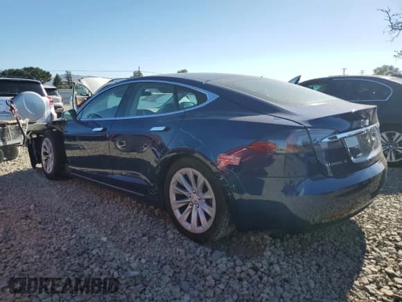 ✅ 2017 Tesla Model S 60 • VIN: 5YJSA1E1XHF184437 • Lot: 91235435. Listed on Copart with 127,141 mi. Free auction sales archive from the USA and detailed vehicle history report at DreamBid. Image 2.