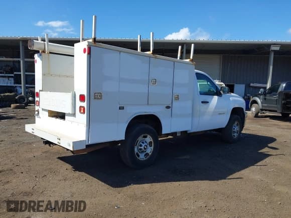 ✅ 2014 Chevrolet Silverado 2500HD Work Truck • VIN: 1GB0CVCG6EF175178 • Lot: 40836046. Listed on IAAI with 84,858 mi. Free auction sales archive from the USA and detailed vehicle history report at DreamBid. Image 4.