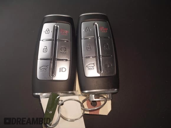 ✅ 2025 Genesis GV70 2.5T • VIN: 5NMMADTB6SH023630 • Lot: 42591244. Listed on IAAI with 5,484 mi. Free auction sales archive from the USA and detailed vehicle history report at DreamBid. Image 11.