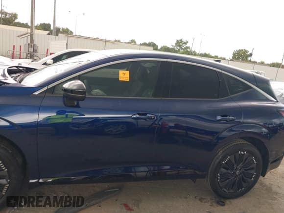 ✅ 2025 Nissan Murano Platinum • VIN: 5N1AZ3DT5SC126366 • Lot: 42973446. Listed on IAAI with 617 mi. Free auction sales archive from the USA and detailed vehicle history report at DreamBid. Image 14.