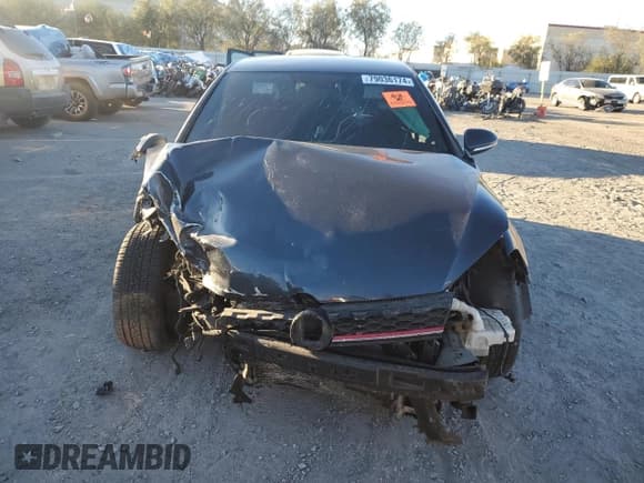 ✅ 2018 Volkswagen Golf GTI S • VIN: 3VW447AU0JM295726 • Lot: 79036174. Wystawiony na Copart z przebiegiem Nie podano. Bezpłatny archiwum sprzedaży aukcyjnych z USA i szczegółowy raport historii pojazdu na DreamBid. Zdjęcie 5.