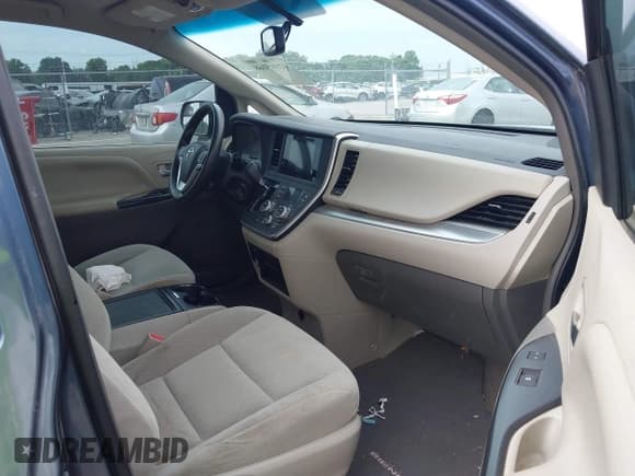 ✅ 2015 Toyota Sienna LE AAS • VIN: 5TDKK3DC3FS638001 • Lot: 42595168. Listed on IAAI with 143,301 mi. Free auction sales archive from the USA and detailed vehicle history report at DreamBid. Image 5.