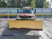 2001 Chevrolet Silverado 3500 z VIN 1GBJK39U71F113145, wystawiony jako Copart lot #86106665 z przebiegiem 25 579 mil mil oraz Czysty tytuł • Clean title. Historia ofert i sprzedaży dostępna na DreamBid. Obrazek 5.