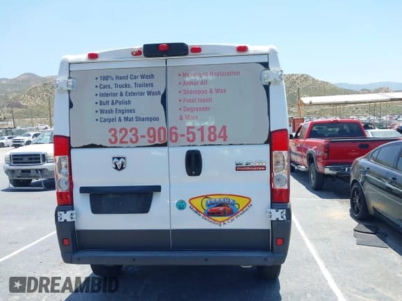 ✅ 2014 Ram ProMaster Cargo • VIN: 3C6TRVAG3EE112325 • Lot: 42352470. Wystawiony na IAAI z przebiegiem 165 564 mil. Bezpłatny archiwum sprzedaży aukcyjnych z USA i szczegółowy raport historii pojazdu na DreamBid. Zdjęcie 16.