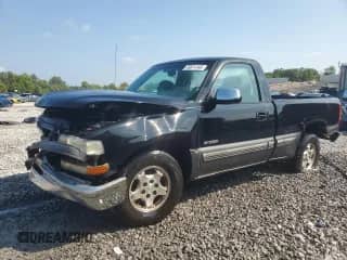 2000 Chevrolet Silverado 1500 LS with VIN 1GCEC14TXYZ294523, listed as a Copart auction lot 69974165 with 191,018 mi miles and Salvage title. Bid and sale history available at DreamBid. Image 1.