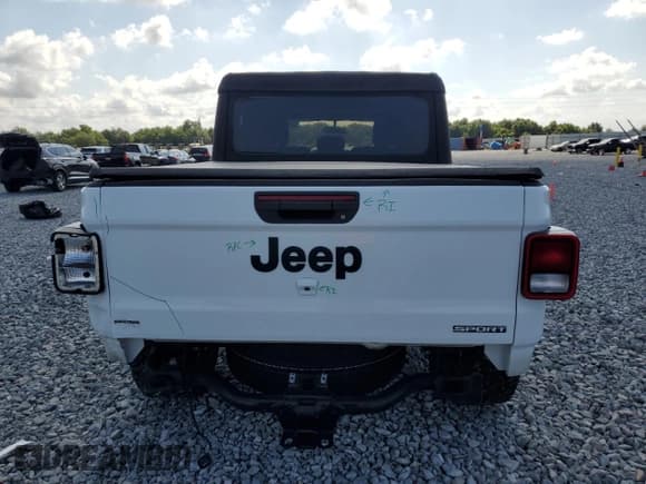 ✅ 2021 Jeep Gladiator Sport S • VIN: 1C6JJTAG3ML532871 • Lot: 52375235. Listed on Copart with 87,758 mi. Free auction sales archive from the USA and detailed vehicle history report at DreamBid. Image 6.