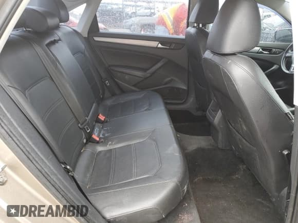 ✅ 2015 Volkswagen Passat S • VIN: 1VWAT7A39FC034827 • Lot: 89555795. Listed on Copart with 151,355 mi. Free auction sales archive from the USA and detailed vehicle history report at DreamBid. Image 10.