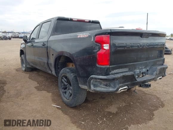 ✅ 2022 Chevrolet Silverado 1500 LT Trail Boss • VIN: 1GCPYFED3NZ194306 • Lot: 41906625. Wystawiony na IAAI z przebiegiem Nie podano. Bezpłatny archiwum sprzedaży aukcyjnych z USA i szczegółowy raport historii pojazdu na DreamBid. Zdjęcie 3.