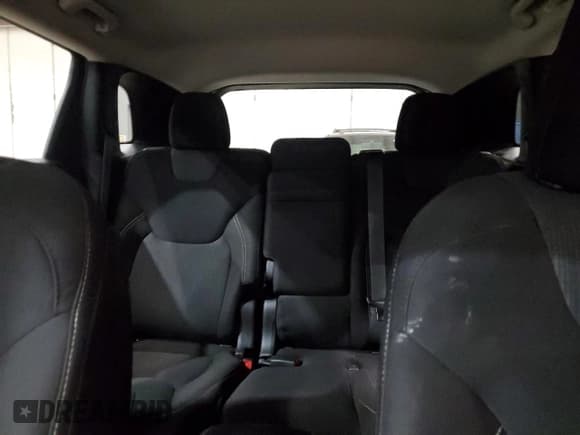 ✅ 2015 Jeep Cherokee Latitude • VIN: 1C4PJMCS9FW513625 • Лот: 93493775. Опубликован ранее на Copart с пробегом 101 566 миль. Бесплатный доступ к архиву аукционных продаж из США и подробный отчёт об истории автомобиля на DreamBid. Изображение 10.