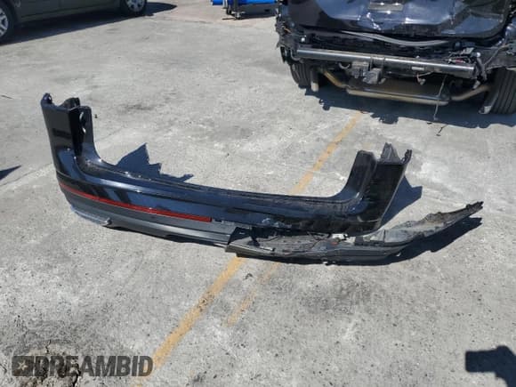 ✅ 2024 Volkswagen Atlas SE • VIN: 1V2JR2CA7RC501357 • Lot: 82263825. Listed on Copart with 23,962 mi. Free auction sales archive from the USA and detailed vehicle history report at DreamBid. Image 13.