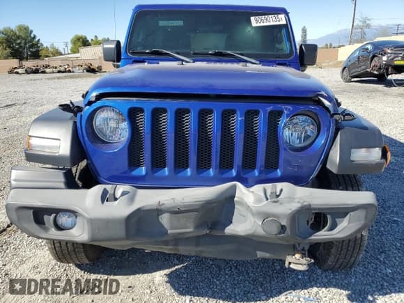 ✅ 2020 Jeep Wrangler Unlimited Sport S • VIN: 1C4HJXDG9LW328826 • Lot: 90690135. Listed on Copart with 143,102 mi. Free auction sales archive from the USA and detailed vehicle history report at DreamBid. Image 5.