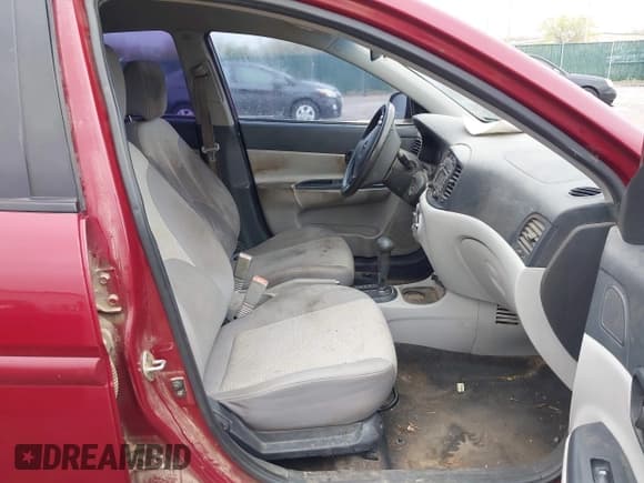 ✅ 2011 Hyundai Accent GLS • VIN: KMHCN4AC8BU597226 • Лот: 41963682. Опубликован ранее на IAAI с пробегом 166 020 миль. Бесплатный доступ к архиву аукционных продаж из США и подробный отчёт об истории автомобиля на DreamBid. Изображение 5.