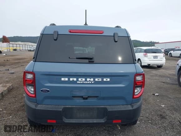 ✅ 2024 Ford Bronco Sport Big Bend • VIN: 3FMCR9B67RRF17460 • Lot: 43551999. Wystawiony na IAAI z przebiegiem 9 334 mil. Bezpłatny archiwum sprzedaży aukcyjnych z USA i szczegółowy raport historii pojazdu na DreamBid. Zdjęcie 17.