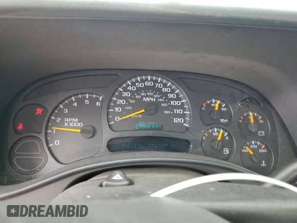 2005 Chevrolet Silverado 1500 Z71 with VIN 2GCEK19B251270661, listed as a Copart auction lot 81614315 with 134,337 mi miles and Salvage title. Bid and sale history available at DreamBid. Image 9.