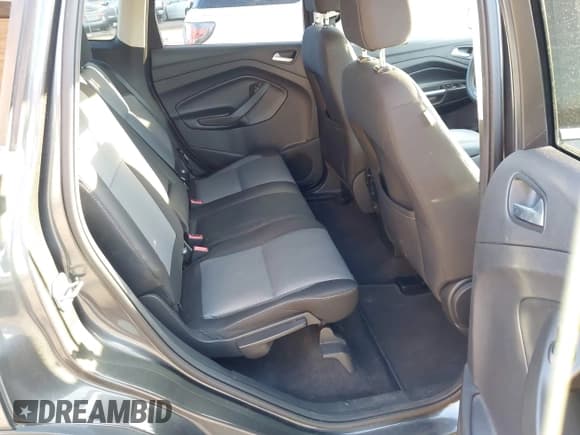 ✅ 2017 Ford Escape SE • VIN: 1FMCU0G92HUC96676 • Lot: 43920580. Listed on IAAI with 118,852 mi. Free auction sales archive from the USA and detailed vehicle history report at DreamBid. Image 8.