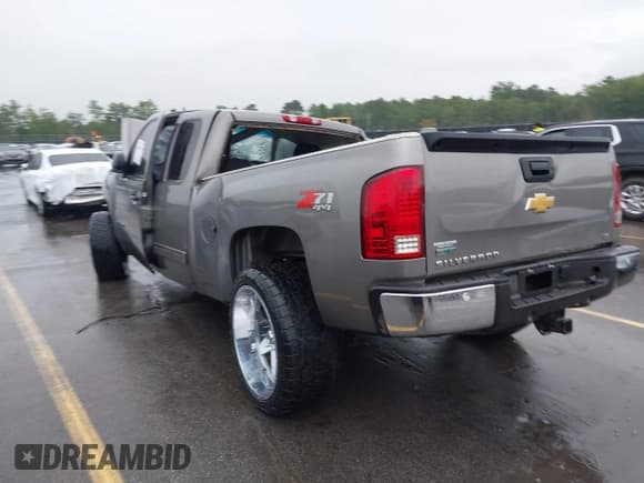 ✅ 2012 Chevrolet Silverado 1500 LT • VIN: 1GCRKSE71CZ254318 • Lot: 42964714. Listed on IAAI with 157,722 mi. Free auction sales archive from the USA and detailed vehicle history report at DreamBid. Image 3.