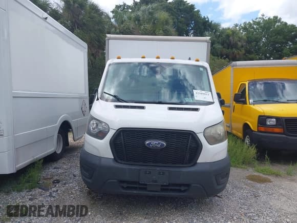 ✅ 2020 Ford Transit • VIN: 1FDBF6Z88LKA32248 • Lot: 42589011. Listed on IAAI with Not provided. Free auction sales archive from the USA and detailed vehicle history report at DreamBid. Image 11.