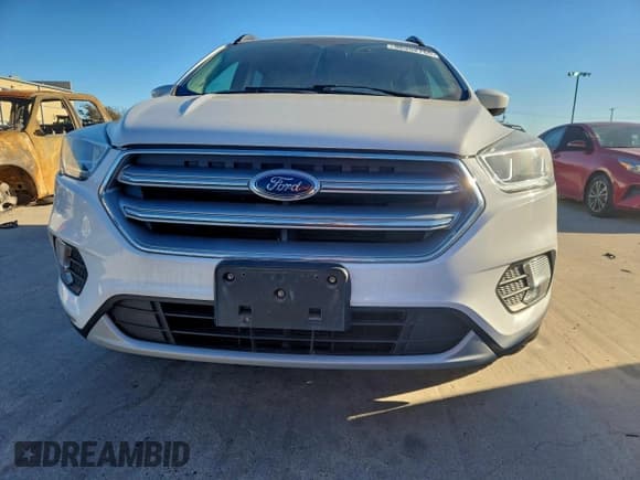 ✅ 2017 Ford Escape SE • VIN: 1FMCU0GD0HUD19554 • Lot: 96352765. Listed on Copart with 52,755 mi. Free auction sales archive from the USA and detailed vehicle history report at DreamBid. Image 5.