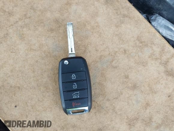 ✅ 2016 Kia Soul • VIN: KNDJN2A25G7853755 • Лот: 43206207. Опубликован ранее на IAAI с пробегом 117 359 миль. Бесплатный доступ к архиву аукционных продаж из США и подробный отчёт об истории автомобиля на DreamBid. Изображение 11.