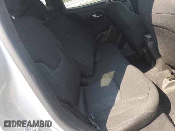 ✅ 2020 Jeep Renegade Sport • VIN: ZACNJBAB4LPL84021 • Лот: 69415255. Опубликован ранее на Copart с пробегом 69 173 миль. Бесплатный доступ к архиву аукционных продаж из США и подробный отчёт об истории автомобиля на DreamBid. Изображение 10.