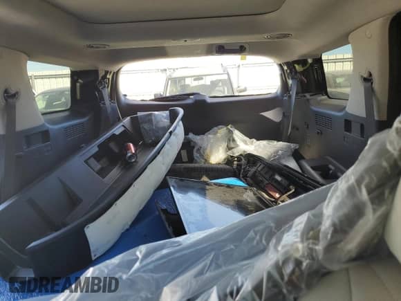 2023 Hyundai Palisade Limited с VIN KM8R5DGE3PU527188, выставлен на аукционе Copart как лот 72677644 с пробегом 30 306 миль миль и Списание • Salvage title. История ставок и продаж доступна на DreamBid. Изображение 10.