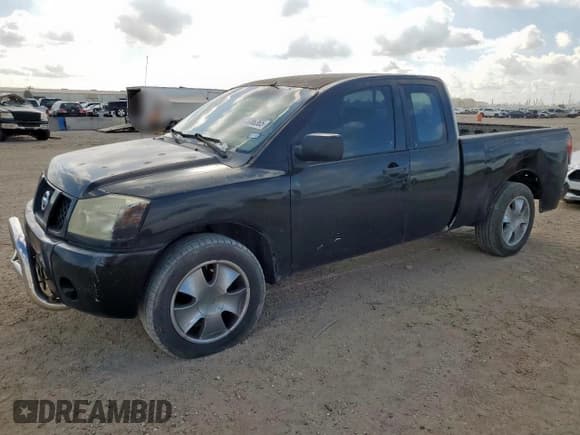 ✅ 2006 Nissan Titan SE • VIN: 1N6BA06A66N548079 • Lot: 65086365. Wystawiony na Copart z przebiegiem 218 061 mil. Bezpłatny archiwum sprzedaży aukcyjnych z USA i szczegółowy raport historii pojazdu na DreamBid. Zdjęcie 1.