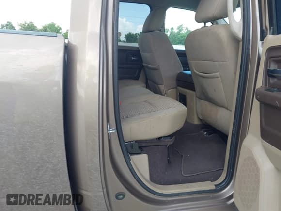 ✅ 2009 Dodge 1500 SLT • VIN: 1D3HB18P69S737751 • Lot: 42734277. Listed on IAAI with 172,777 mi. Free auction sales archive from the USA and detailed vehicle history report at DreamBid. Image 8.