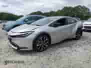 2024 Toyota Prius SE с VIN JTDACACUXR3012846, выставлен на аукционе Copart как лот 69588405 с пробегом 23 184 миль миль и Списание • Salvage title. История ставок и продаж доступна на DreamBid. Изображение 1.