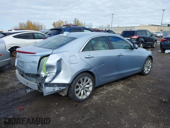 ✅ 2017 Cadillac ATS AWD • VIN: 1G6AG5RX5H0120372 • Lot: 43625676. Wystawiony na IAAI z przebiegiem 101 046 mil. Bezpłatny archiwum sprzedaży aukcyjnych z USA i szczegółowy raport historii pojazdu na DreamBid. Zdjęcie 4.