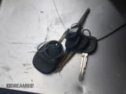 ✅ 2006 Hummer H3 • VIN: 5GTDN136168101804 • Lot: 43204434. Wystawiony na IAAI z przebiegiem 215 315 mil. Bezpłatny archiwum sprzedaży aukcyjnych z USA i szczegółowy raport historii pojazdu na DreamBid. Zdjęcie 11.