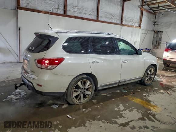 ✅ 2015 Nissan Pathfinder Platinum • VIN: 5N1AR2MN3FC609016 • Lot: 94808055. Listed on Copart with 135,417 mi. Free auction sales archive from the USA and detailed vehicle history report at DreamBid. Image 3.